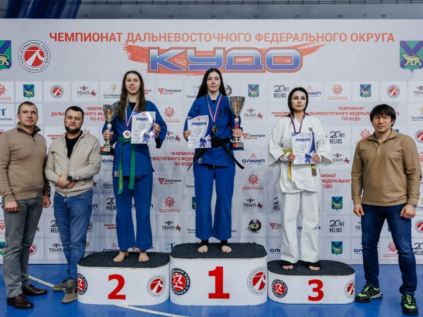Спортсмены из Забайкалья заняли два призовых места на Чемпионате Дальнего Востока по кудо во Владивостоке